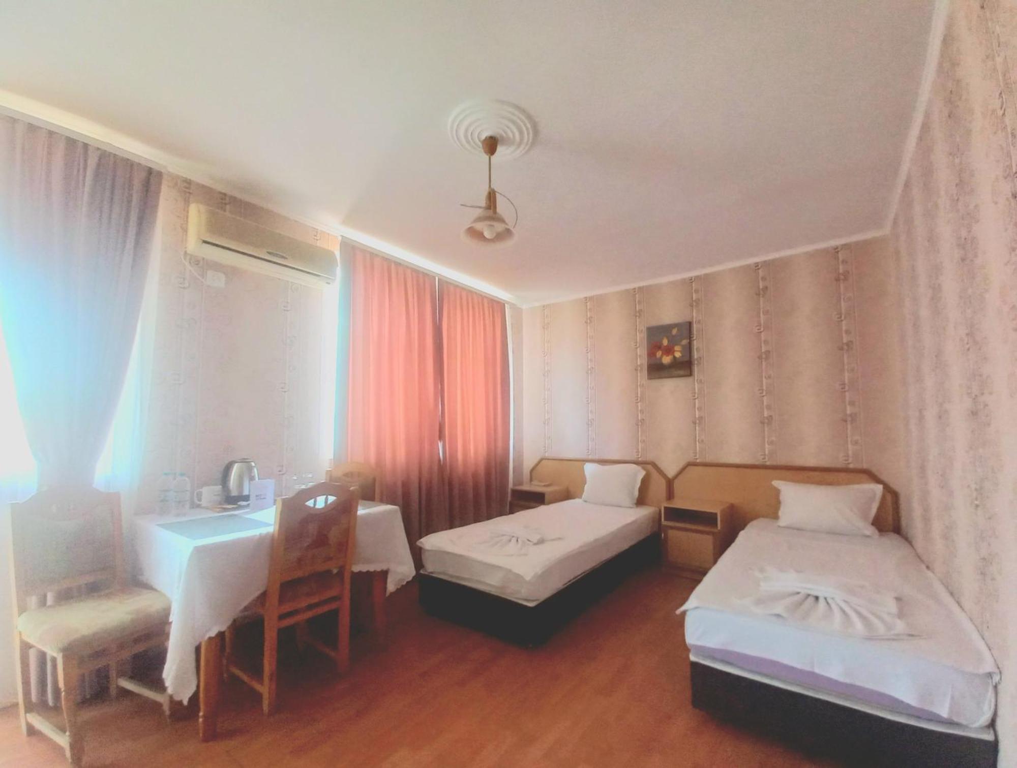 Hotel Kibor Gulubovo  Exterior photo